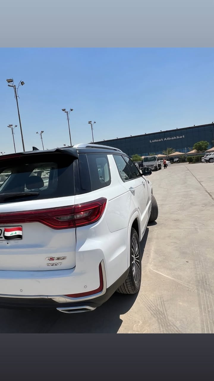 شانجان CS95,2022
سيارة نظيفة جدا استخدام شخصي ماشية 82,000
تخم تاير جديد
فول مواصفات وبعدها داخل ضمان الشركة
مكفولة كفالة عامة
(صبغ كير محرك كهربائيات)بيها فقط بارد
بسيط جدًا على كد اصبعين باب الصندوق موضح بالصور كلشي 
سيرفس كله على الشركة
فقط صدرها بي طكَطكَة 
سعرها 180 ورقة وبيها مجال بسيط
(حرة غير مطلوبة تحويل ثاني يوم)
للتواصل عبر الواتس اب
***********
