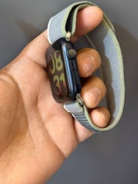 ساعه ابل جيل تاسع حجم 45 بطارية 97‎%‎ نظافة 100‎%‎ وياهه شاحنه اصليه ف...