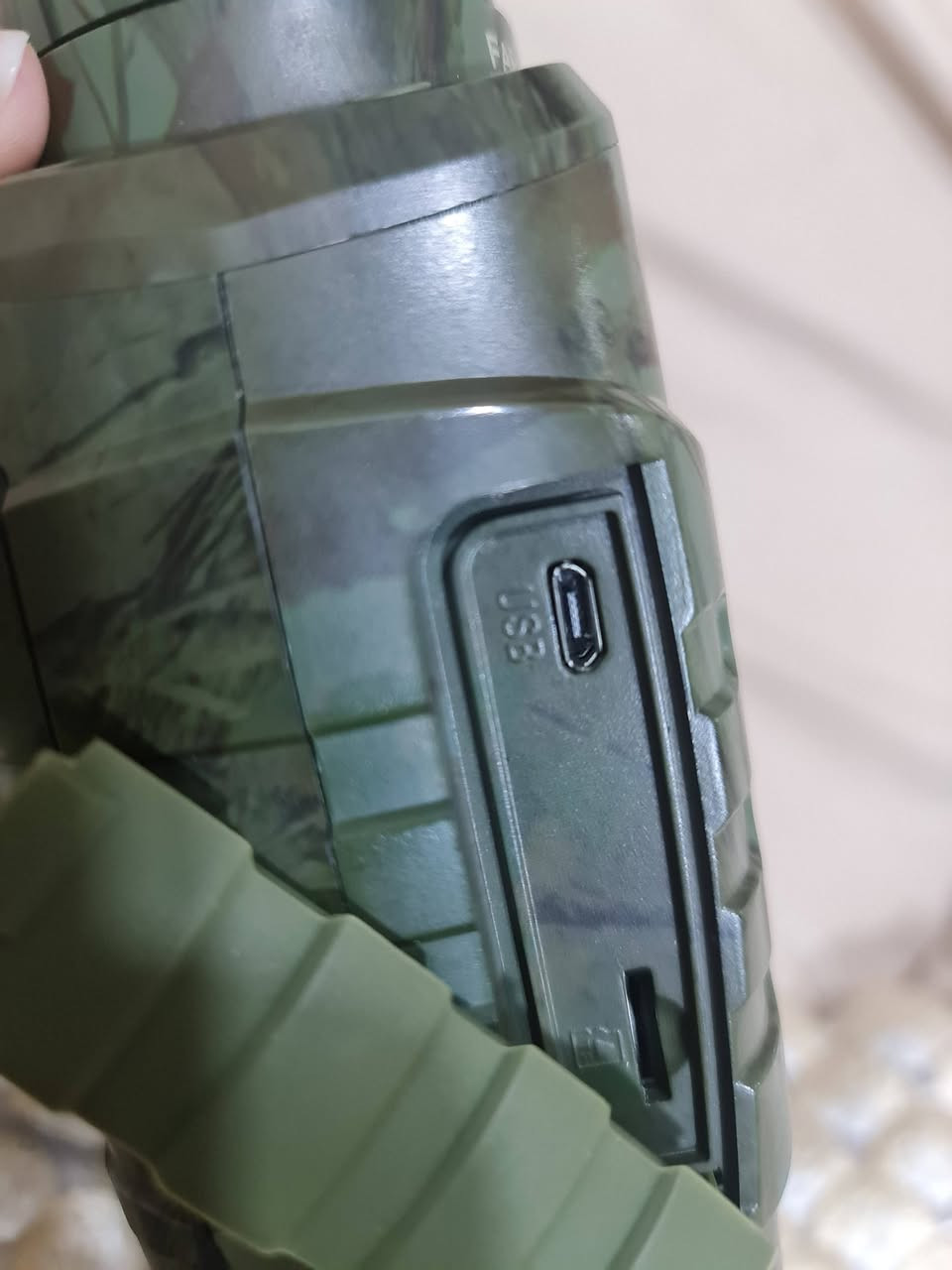 سلام عليكم منظار جيثاندر رؤية ليلية  4000mAh   4k مع تسجيل فيديو و التقاط صور مع وجود رام  مع منفذ USB
السعر 275 وبيه مجال 
المكان بغداد
***********
