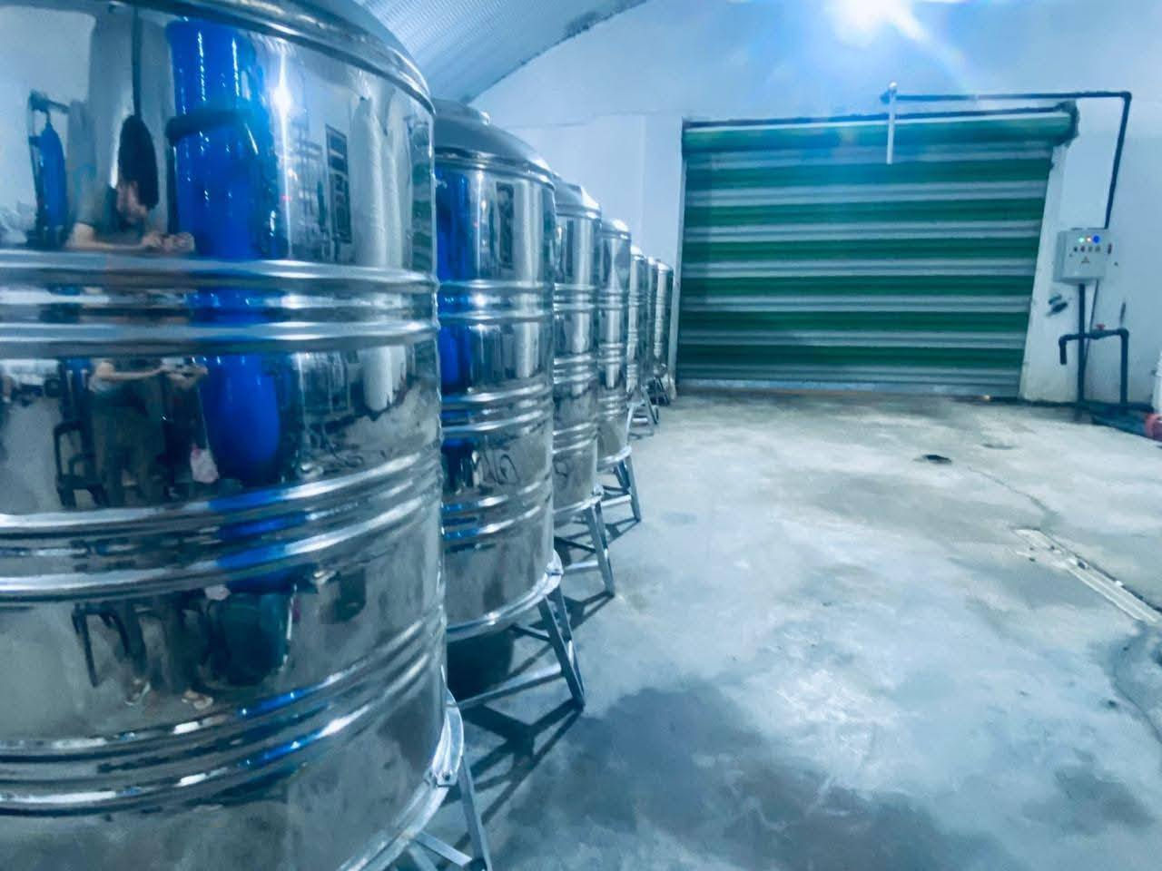 بشرى سارة الى اهالي مدينة الشرقاط
تعلن محطة مياه RO الشرقاط النموذجية لإنتاج ماء Ro وفقاً للشروط البيئية والصحية باستخدام معدن STAINLESS STEEL  
عن توزيع خزان ستانلس ستيل الغذدائي مجاناً على المنازل وخدمة التوصيل المجاني للمياه وبكلفة اشتراك شهري قدرها 10,000  دينار 
ارقام الاإدارة 
*********** *********** ***********
