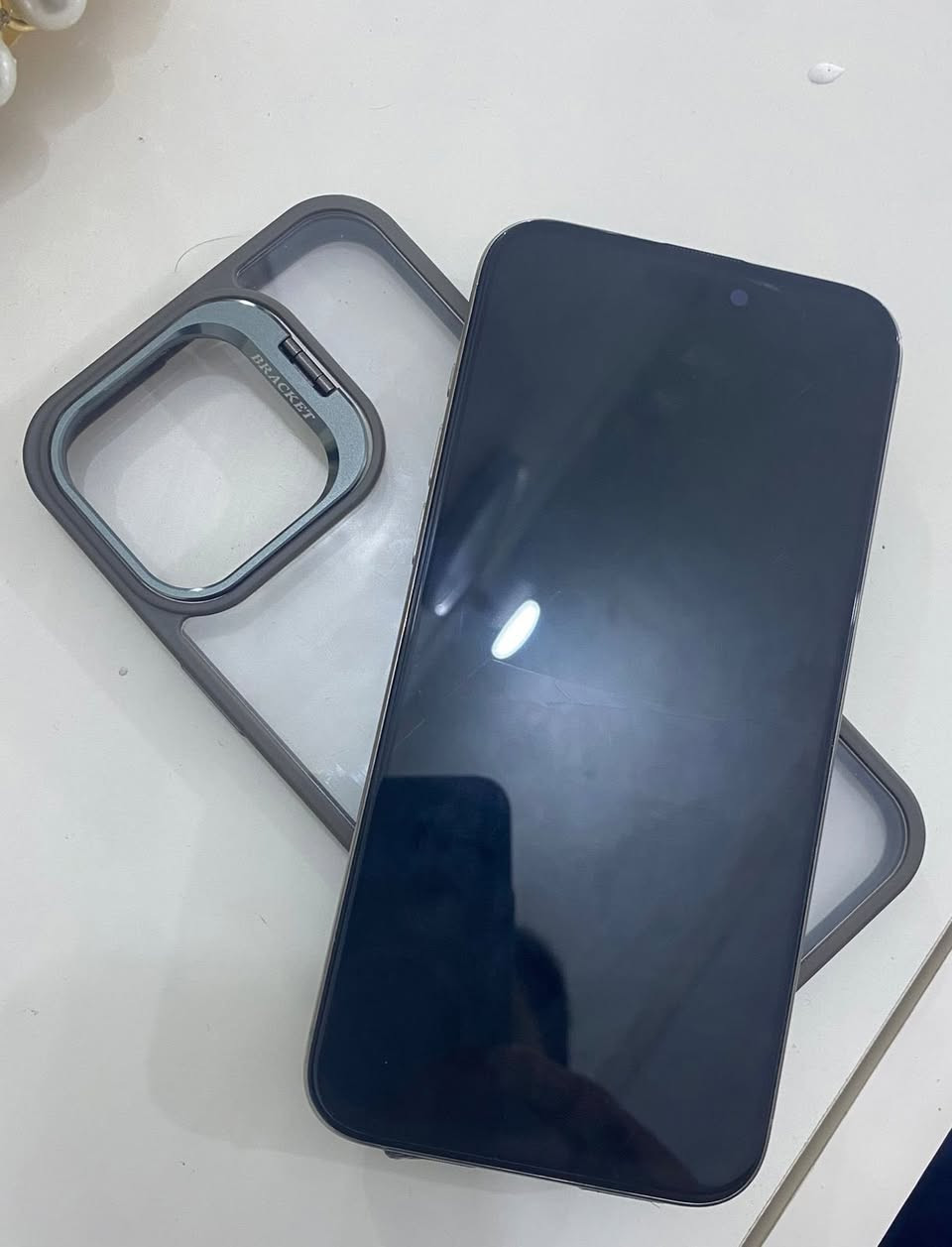 ايفون 15 برو ماكس للبيع نظافه 100 ‎%‎ ذاكره 256 بطارية 91 للاستفسار الاتصال ع هاذ الرقم ***********
