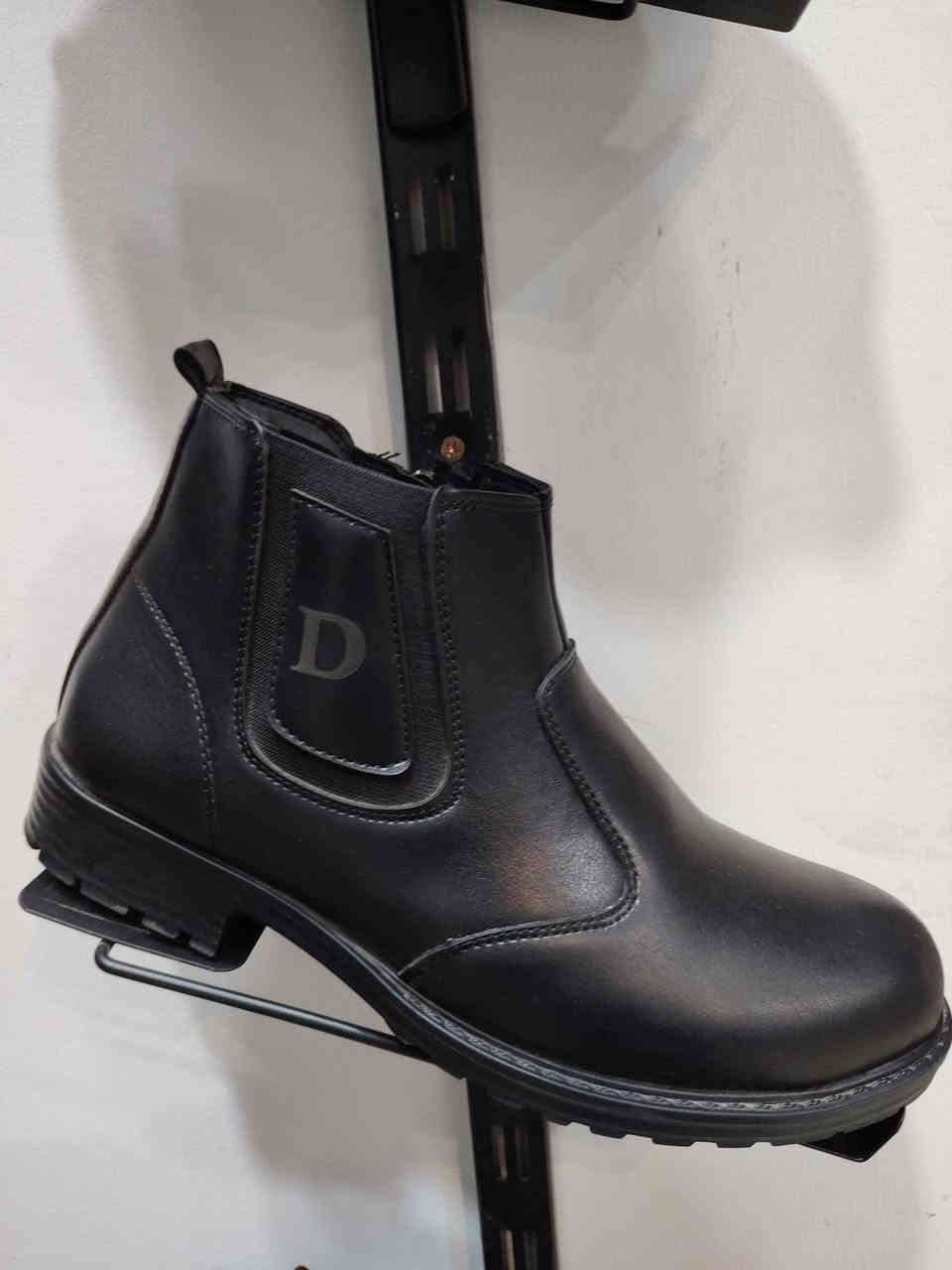 بسم الله وعلى بركة الله تم افتتاح محلات لتجهيز العسكري يتوفر جميع التجهيز العسكري اصلي وعادي العنوان المحموديه شارع الذهب مقابل شركت عشتار @إشارة ***********
