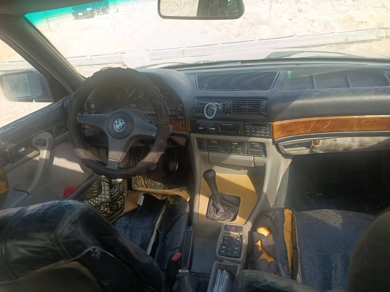 سياره للبيع / بي ام حجم 730
موديل 1989

محرك وگير شرط 

طخم خير من الله جديد معمر

سنوية خضرة تحويل مباشر من الشرعي 

سيارة جاهزة  السعر 28 ورقه وبيها مجال للطيبين بيك خير ودلل 

مكلف بالنشر 

التواصل واتساب على هذا الرقم صاحب سياره 

***********
