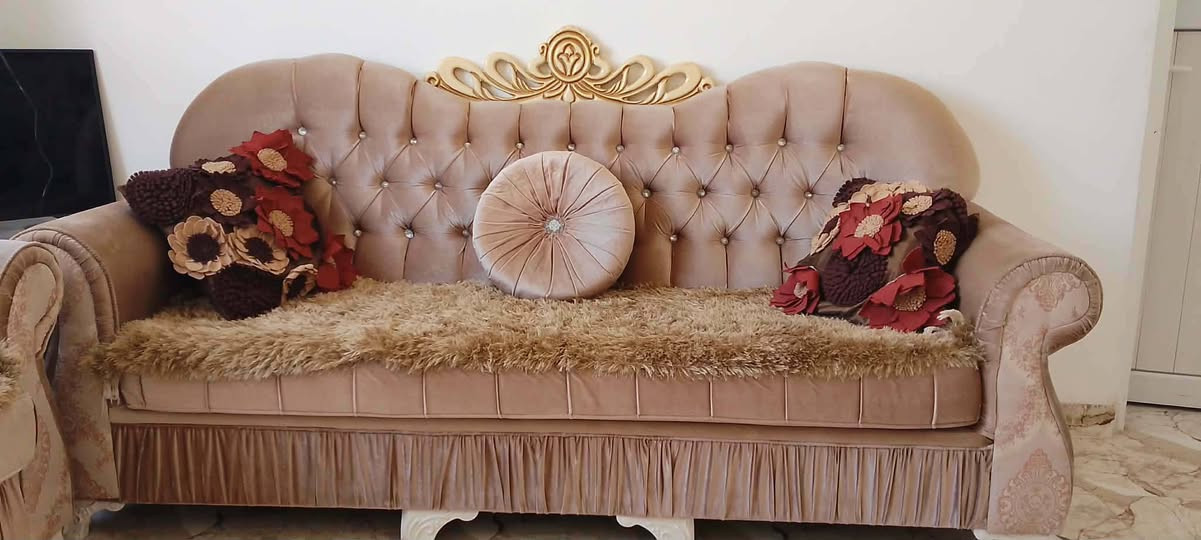 تخم ملكي كلش نظيف 10 مقاعد سعر 500 يوجد توصيل داخل كركوك والأطراف وتدللون علينة 🥰


**إذا كنت صاحب هذا الإعلان وتريد حذفه لأي سبب، رجاءا أرسل رسالة إلى الدعم الفني**