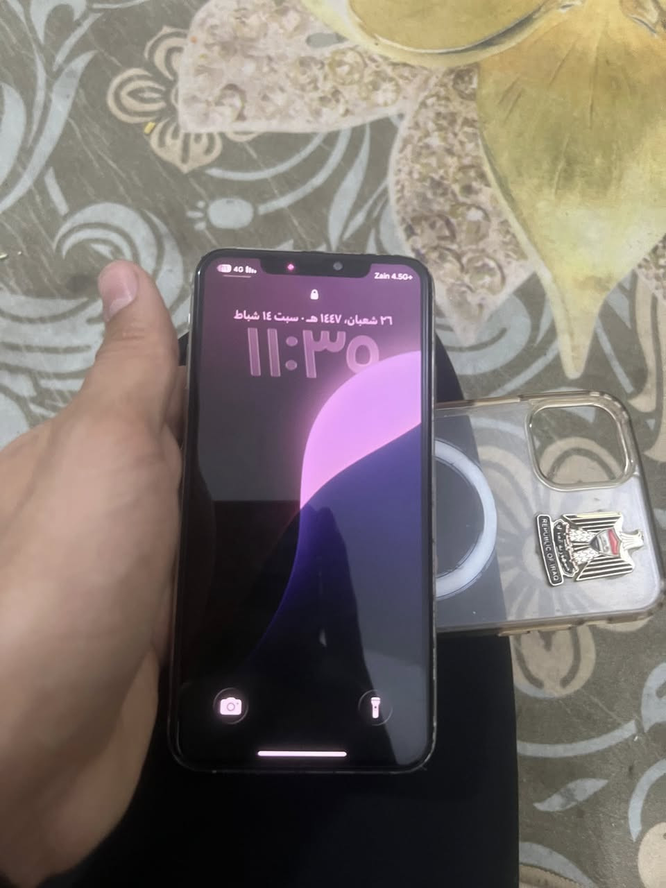 ايفون ١١ برو ماكس للبيع نضيف مبدل فقط شاشه بلاديه مكاني بصره قبله ***********
