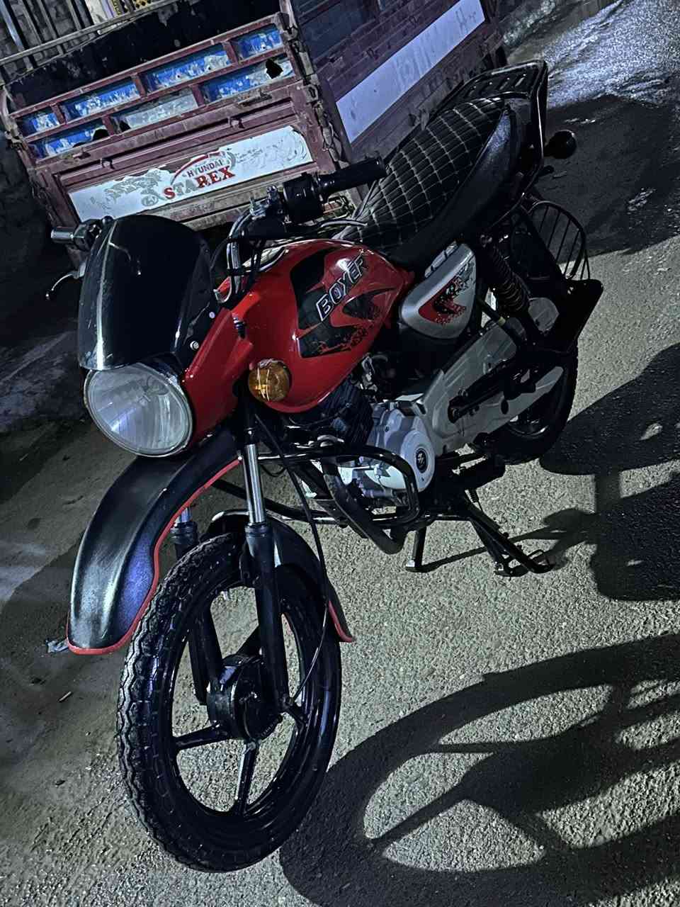 بوكسر جبلي سعرمليون٤٠٠كله شغال مكفوله ما اطول مكاني بغداد مدبنت صدر هاذ رقمي اذا تحب تستفسر ***********
