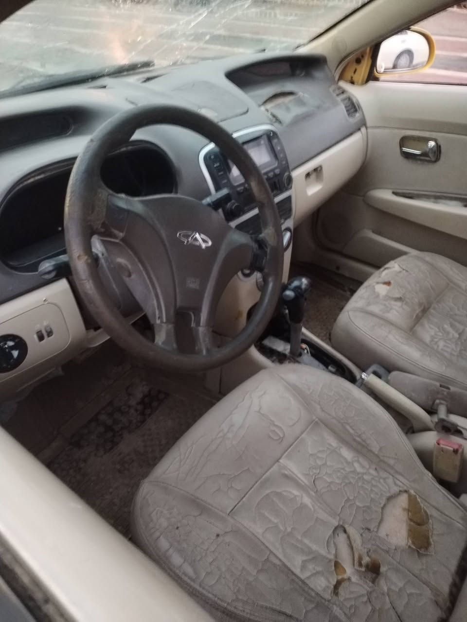 السلام عليكم شيري فلاوين بدون راعي  مديل 2013 الماني محوره كورلا مكينه وكير خير من الله حداديه
تخم تاير جديد السعر ١٥ قفل مكلف بل نشر هاذ رقم راعيه *********** عنوان ذي قار
