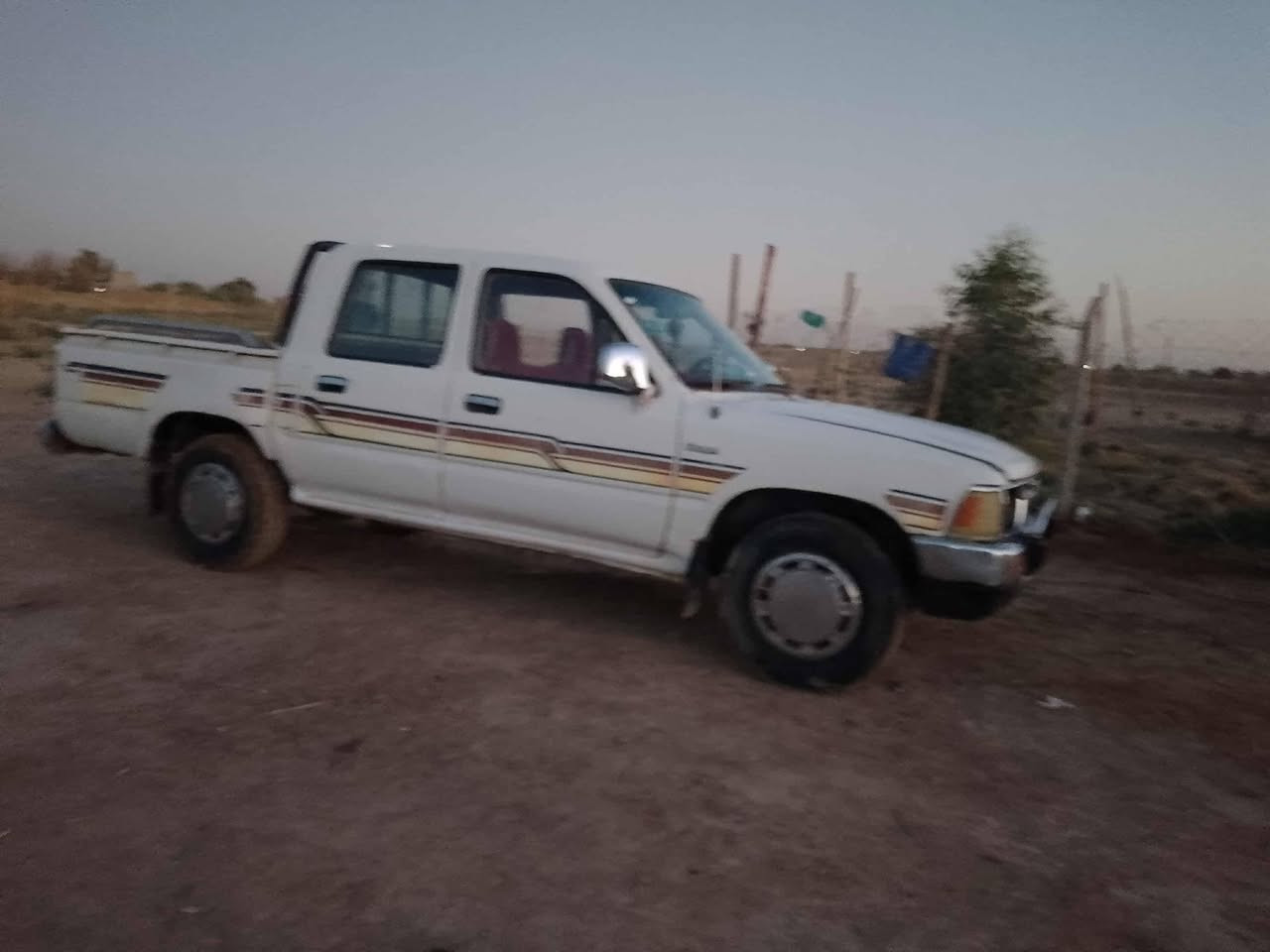 سلام عليكم سياره تيوتا ٩٠  سيار واصله ل بصمه كير ومكينه جديدات  وحديه و تخم جديد 
***********
