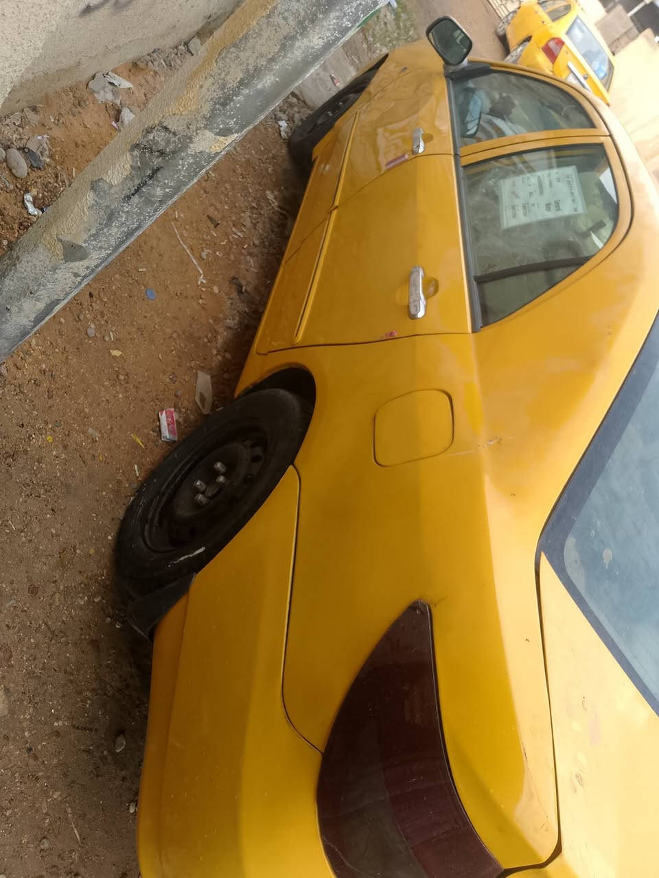 للبيع BYD. F3.  2011 مصفره هيئه وغرامات  رقم انگليزي سنويه لل28 بسمي. بيهه رصعه باب السايق ورصعه بجاملغ سياره مابيهه حادث تعمير هلالات تلگيط حداديه 85/100
تبريدهه ثلج كهربائيات كلهه شغاله وتمام محرك بي گازگيت وسابقا يصرف دهن السياره شغاله وتمشي بدايه گازگيت  سعر 38 مجال بسيط ***********
