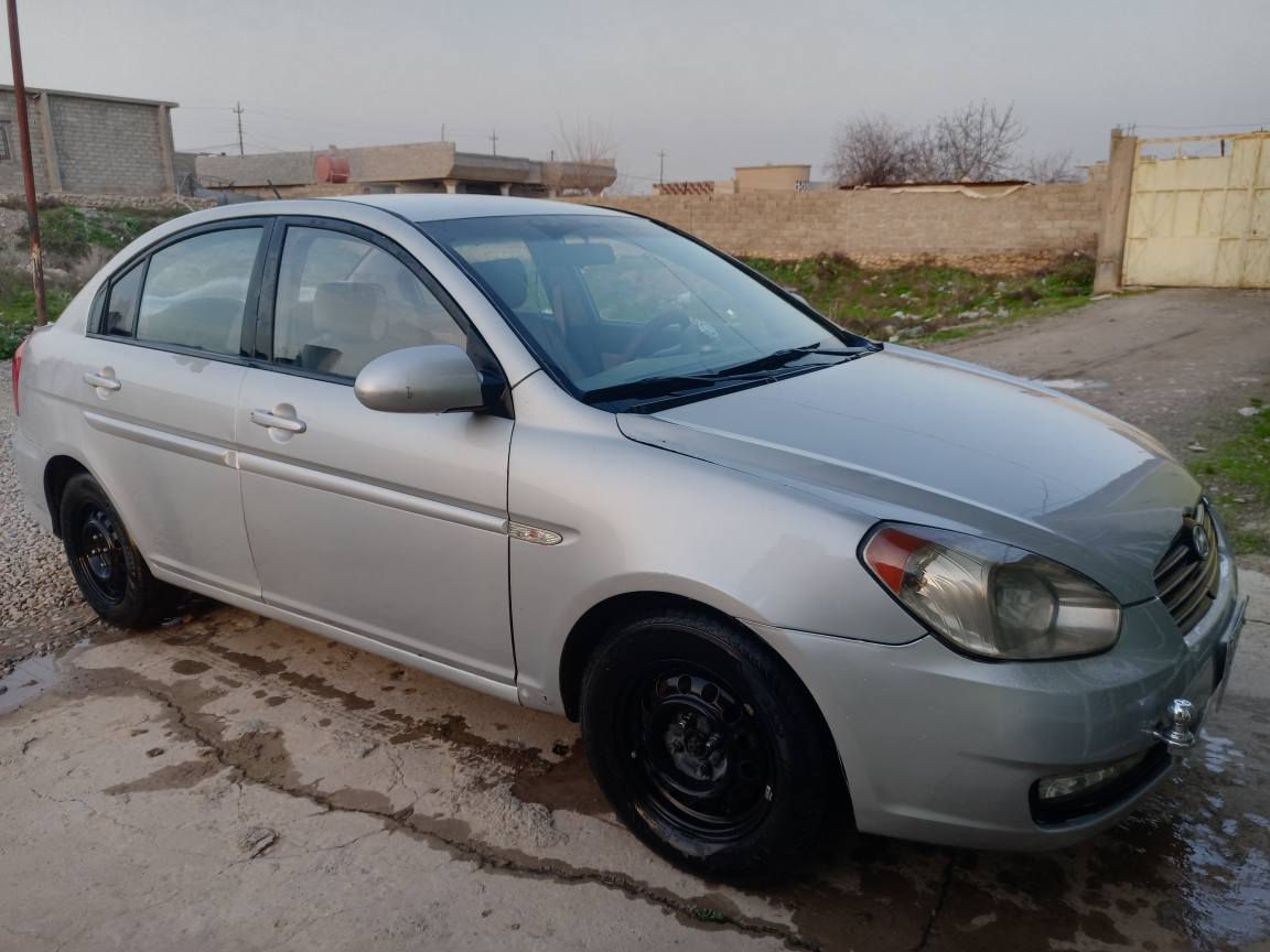 اكسنت دبدوب للبيع رقم أربيل موديل 2009 بسمي اني الشرعي سنويه لل 2029 كير ومحرك شرط تبريد ثلج كابون مال بانزين بيها صبغ بيها قطعتين وشويه بالداير الوره السعر 82 وبيها مجال للإستفسار *********** 
             *********** أربيل, العراق
