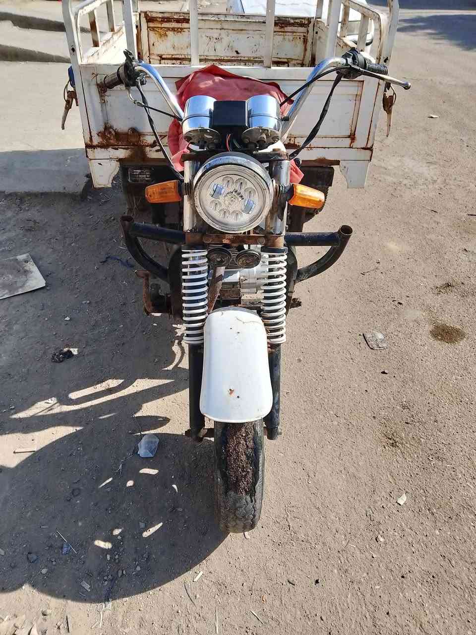 موديل 15ادوات محرك وبوكس كير جدد كرهباياتهة كلهة شغالة ظفيرة جديدة عوزهو بس باتري سعر 750مكان ناصرية مركز ***********
