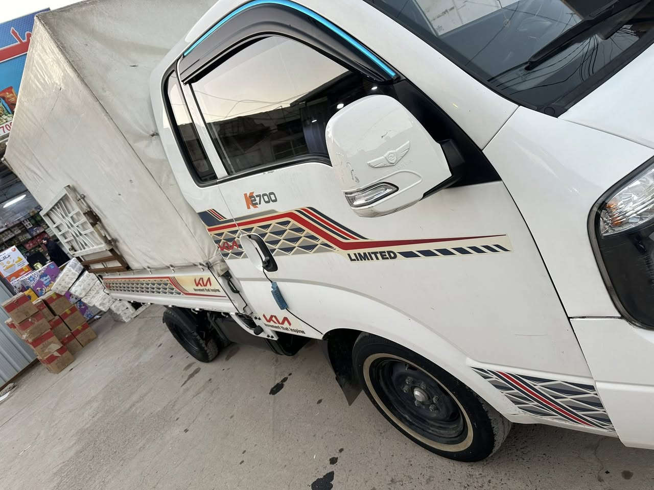 السلام عليكم للبيع كيه حمل موديل 2020 
سياره جاهزه ومجهزه من كلشي رقم بغداد ب اسمي 
*********** بغداد زعفرانيه السعر 130
