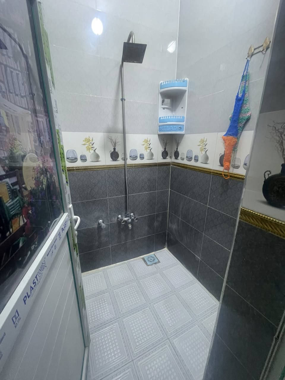 دار للبيع 100 متر ✅
حي البساتين السلام 
البيت جديد ونضيف 
للاستفسار ***********
