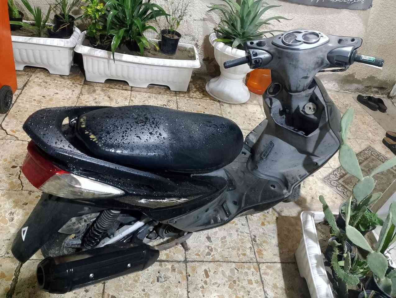 سلام عليكم دراجة سكنز فحل ياباني السعر 1000مكينه مكفوله كافله عامة مكاني بغداد حي اور وهاذ  ***********
