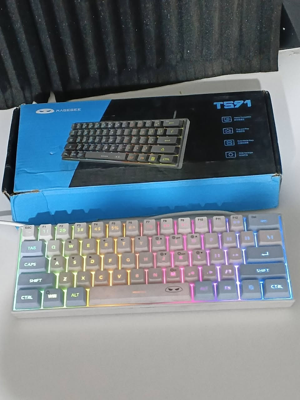 🔥 للبيع أغراض مستعملة بحالة ممتازة تشبه الجديدة 🔥
🎮 جويستك PC
🎮 جويستك PS4
⌨️ كيبورد RGB إضاءة احترافية
🖱️ ماوس Attack Shark X11
🖱️ ماوس إضافي
⬛ ماوس باد حجم كبير 40×90
🎤 مايكات احترافية عدد 2
📱 مثبت هاتف للتصوير الاحترافي
📶 قطعة Wi-Fi للـ PC
🔵 قطعة Bluetooth للـ PC
🔋 UPS 800 لحماية الأجهزة من انقطاع الكهرباء

✨ جميع الأغراض نظيفة والاستعمال خفيف وتشتغل بدون مشاكل
📍التوصيل متوفر داخل بغداد

📞 للحجز والاستفسار: ***********
