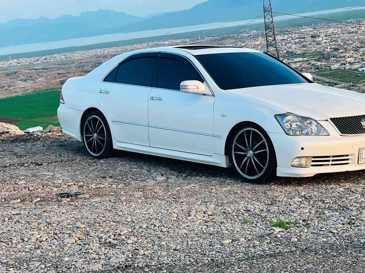 سەرەتا بەناوی خوای گەورە
شاهینەی براوە بۆ فرۆشتن 
٢٠٠٥/١٨٢
سڵاید کوشن جڵد کوشن هیتەر سوکان کارەبای چوار تایەو ویلی لۆک 
ویل کڕۆم تازە ڕۆنی گۆراوە 
بێ مەسروف کامل مەسوف کروە دەبڵەکانی گۆڕاون کارەبای بێ حەیبە 
یەک دینار مەسروفی نیە کەڤەر گۆراو نیە 
گەر موشتەری نامە بنێرە یان تەلە فۆن بکە
***********
شوێن /ڕانیە حاجیاوە 
لەگەل ڕێز ئەدمینی گوڵ

