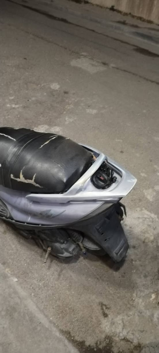 سلام عليكم ورحمة الله وبركاتة اخواني عندي هاي دراجه ماكس ثعلب 140الدراجه شغاله وخير من الله نقصه باتري وكفر امامي ولباقي كله شغال هندر واحد والله مراوس او بيع هاذا رقمي ***********متواجد علا كل المواقع تواصل
