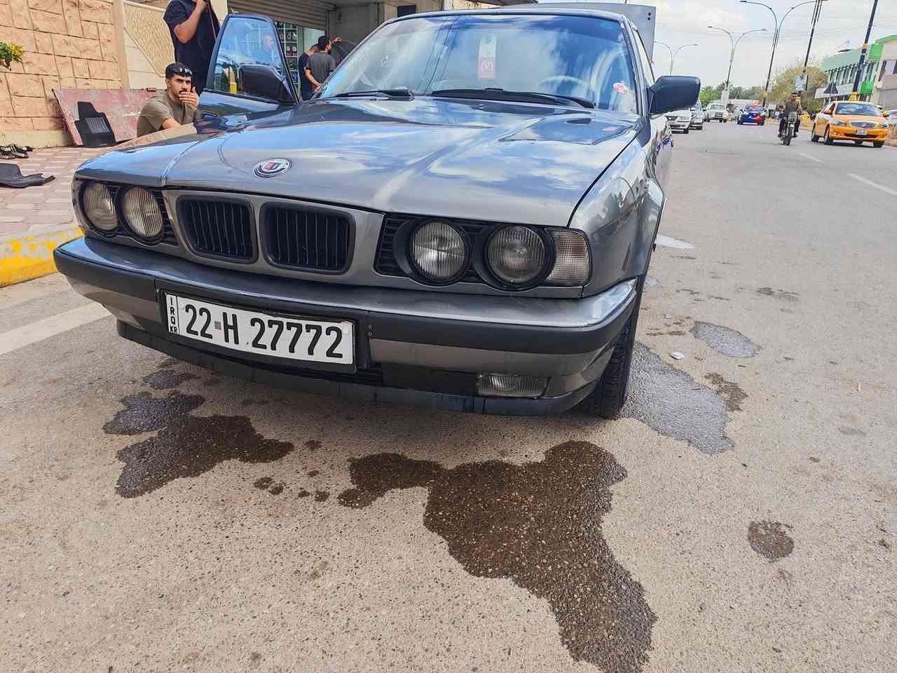 السلام عليكم
بي ام موديل 90
 وارد يابان
 520 اصل
 محرك كير 525 فانوس
 السياره كفاله عامه من كلشي
 بجم عريض
 لايتات صليب اسود 
 تخم تايرات جدد
 باتري جديد
 شرط السياره كله من الدعاميه لدعاميه للصنصه كله 25
 كهربائياته شغاله
 تبريد شغال
  كشنات جلد
 بطاين جلد جدد
 اكسل قفل ومعدل نمره 4 توصل 140
 سنويه جديده
 هزه وبراد جدد
 رقم مميز
 تريد تحويل
 وكاله بشرط
 سعره 58
 بيه مجال حك الجيه للاستفسار الاتصال ***********
 عنوان ديالى
 اخوان تعليقات ما اجاوب ممتفرغ اعتذر منكم
الشراي اني بالخدمه الكم
