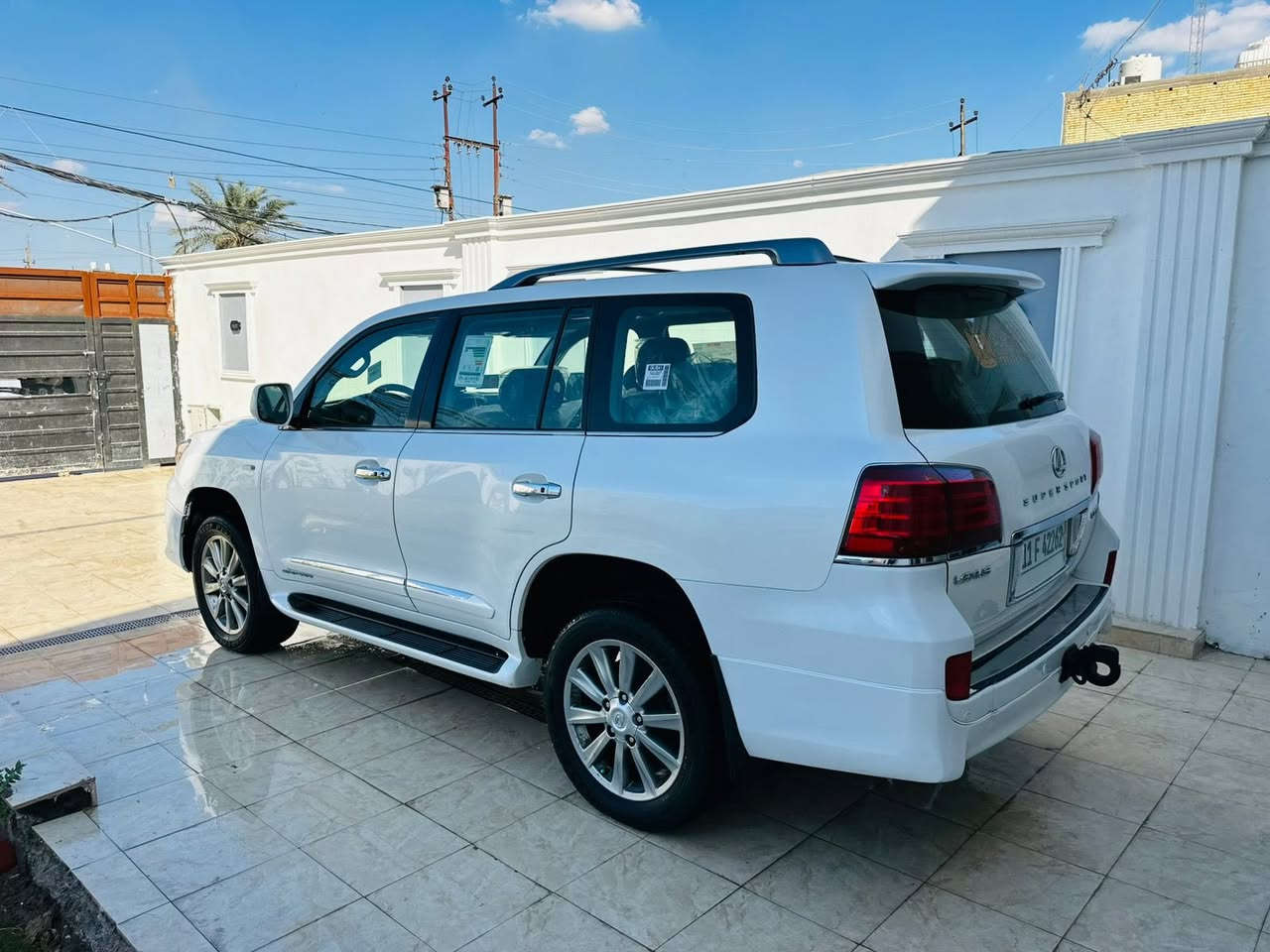 سلام عليكم لكزز البيع موديل 2011
سياره كفاله عامه عده الباب الخلق صدر 
السعر 308 وبها مجال جدن قليل ماكو هيج سعر وكفاله مواصفات وبريم بل خير الصير من نصيبه
صبغ ونص الجاملق الخلفي فقط 
شرط تراي زيرو وضع شركه 
سياره بريم اصل 
معروفه موصفات الكزز 
العنوان بغداد 
***********
