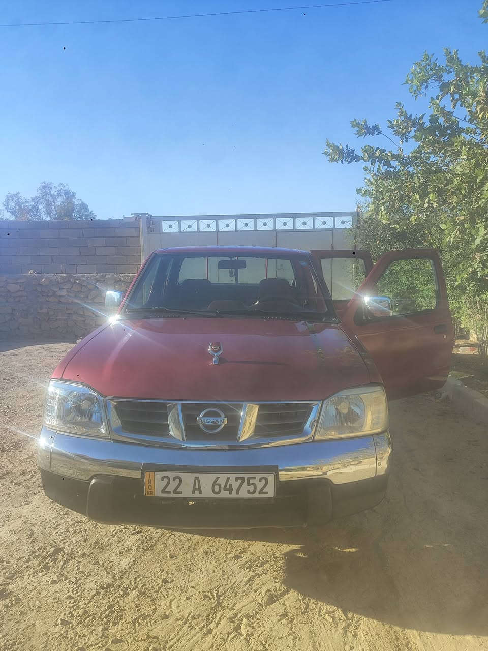 نيسان شبوط موديل 2009 رقم اربيل
بسمي رقم سنويه جديد هزه فحص جديد مكان السيارة تلعفر 
بي صبغ ٣ قطع بيدون دواخل ***********
