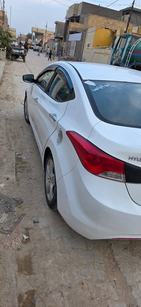 سلام عليكم ورحمه الله وبركاته 

انتره موديل 13

كفاله من ضربه القويه 

سياره خير من الله 

حلوه سياره احلا من صوره 

بيه كارتين زغار  إصبعين

تبريد كير مكينه حداديه كله مكفول تجي تفحص وشوف بعينك مكينه خرسه 

سعر 115 وبيه مجال 
***********
