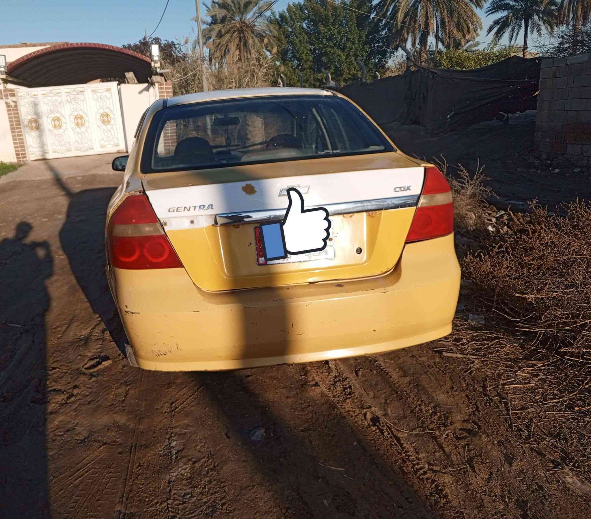 السلام عليكم افيو 2007 كير محرك نضيفات مسكر رقم قادسيه تحويل سنويه لل27 تايرات وسط حداديه وسط كهرباءيات شغاله كشره شوفت عينك السعر 20 وبيه مجال‪ بسيط مكان بابل الرقم ***********
