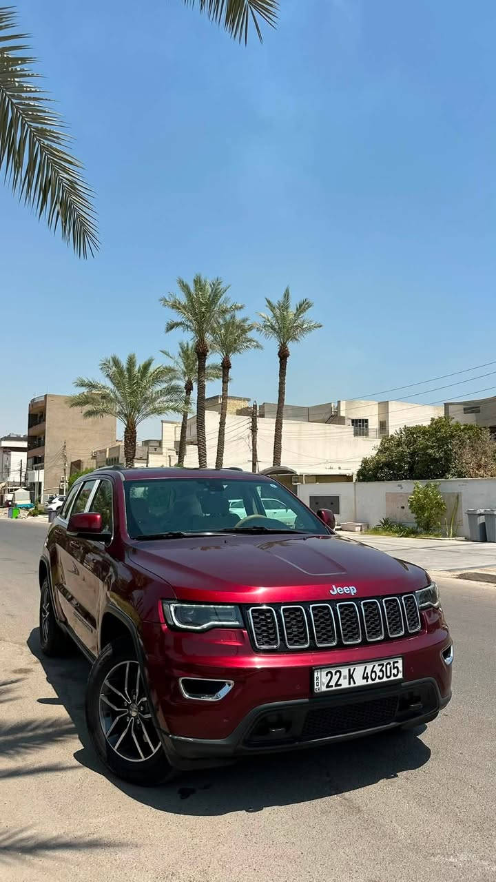 جيب 2018 
خليجي لمتدد كراند  شيروكي
رقم اربيل سنوية باسمي 
هزه + فحص قبل اسبوعين 
    3600 / V6 
المسافة: 63  ألف كم
الحالة: مكفولة عدا تكحيل بسيط 
بصمة تشغيل + بصمة أبواب
شاشة 
Apple CarPlay + Android Auto
إشارة بالمرايا
فوريل ماوس تحكم 
حساسات أمامي وخلفي
منظومة زنون + دمام صوت
فتحة سقف
لون داخلي بيج
أوتو ستوب + وضعيات قيادة
تحديد سرعة + مانع انزلاق
كاميرا خلفية
باقي المواصفات معروفة

السعر 240 ورقه بي مجال بسيط
اي استفسار 
***********
***********
