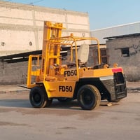 رافعة شوكية كوماتسو • ٥ طن • البصرة