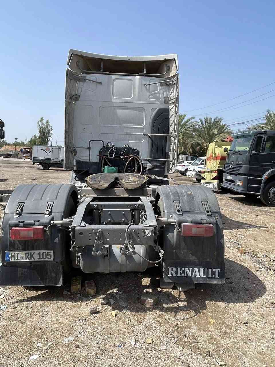 البيع رينو 2006رقم الأنبار صهريج تخم تاير جيبياس كمله محرك 450كير عادي رقم الموبايل ***********
