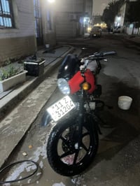 بوكسر للبيع موديل 2023 مرقمه بغداد لوحه وسنويه ماشيه 19 الف واكف العدا...