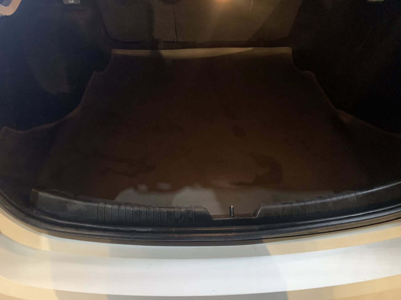 السلام عليكم للبيع ماليبو LT محرك 1500تيربو موديل22معوقين باقيلهه سنتين وصير حرة صور الحادث من امريكه موجود بلصور وهنا بل عراق صار بيهه جاملغ وباب مدل محرك كير صدر خلفي امامي جديد ماشه 72الف السعر 128وبيه مجال قليل العنوان بغداد البنوك للستفسار نتصل وتدلل /***********////***********
