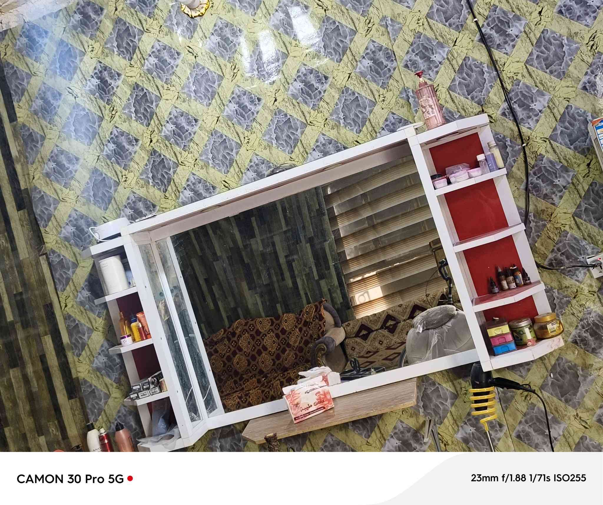 ديوان ويا بعد ركنين القنفه مجاني ويا اريدهن ٢٥مرايه تزكام خمسين وبيها مجال والعارضه تزكام ٢٥دوشك جربايه ٢٥جربايه خشب تزكام ٢٠جربايه ثانيه هيه دوشكها ٧٥ميه و٨٠ماخذتها كلهن بيهن مجال مكاني نجف شارع المطار


**إذا كنت صاحب هذا الإعلان وتريد حذفه لأي سبب، رجاءا أرسل رسالة إلى الدعم الفني**