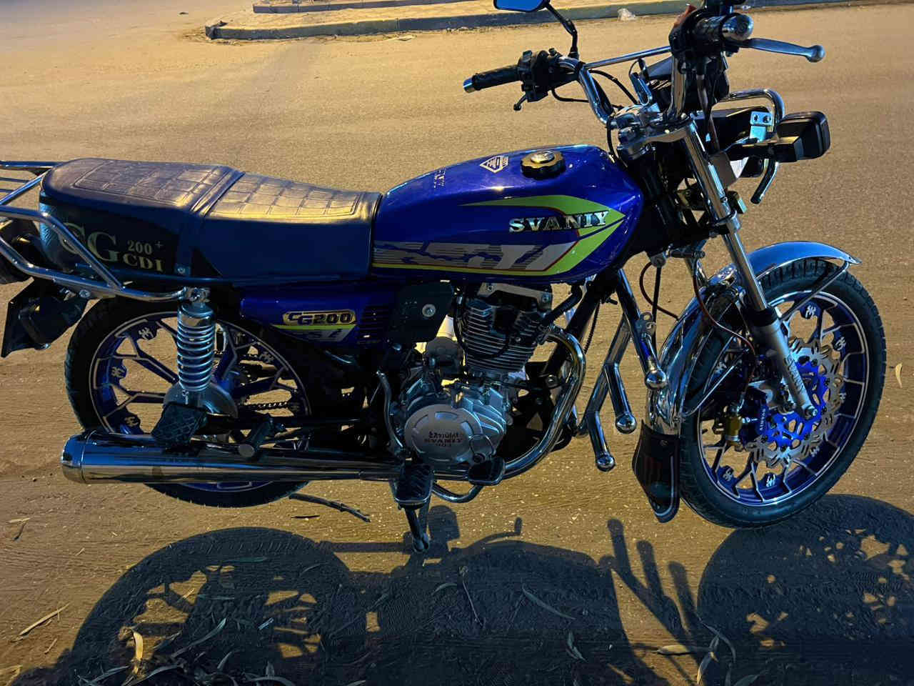 السلام عليكم 
إيراني سيفان موديل 2025
مكينة 200cc
دراجة جديدة مكفولة كفالة عامة 
رماش زنون 
يجي وياها دهن موتل المعرف لايعرف 
الصينية والبراغي كاملات وياها 
السعر800وبيها مجال 
رقمي ***********
