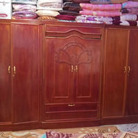 غرفه كامله • خشب ثقيل • نظيفه