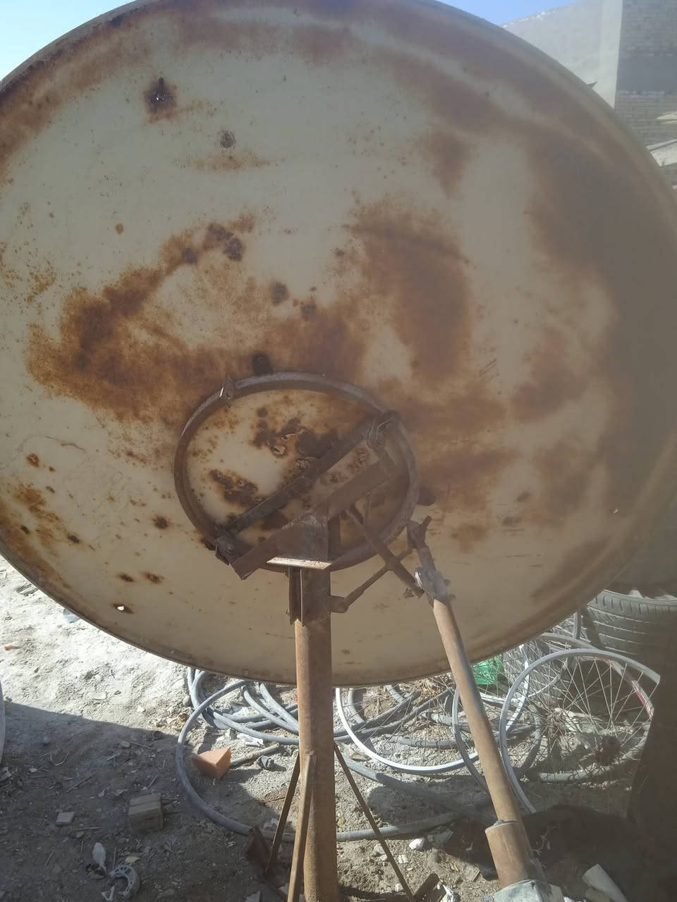 اسلام عليكم صحن كبير أبو الموطوراللبيع رقم الهاتف ***********العنوان بابل داخل الحله
