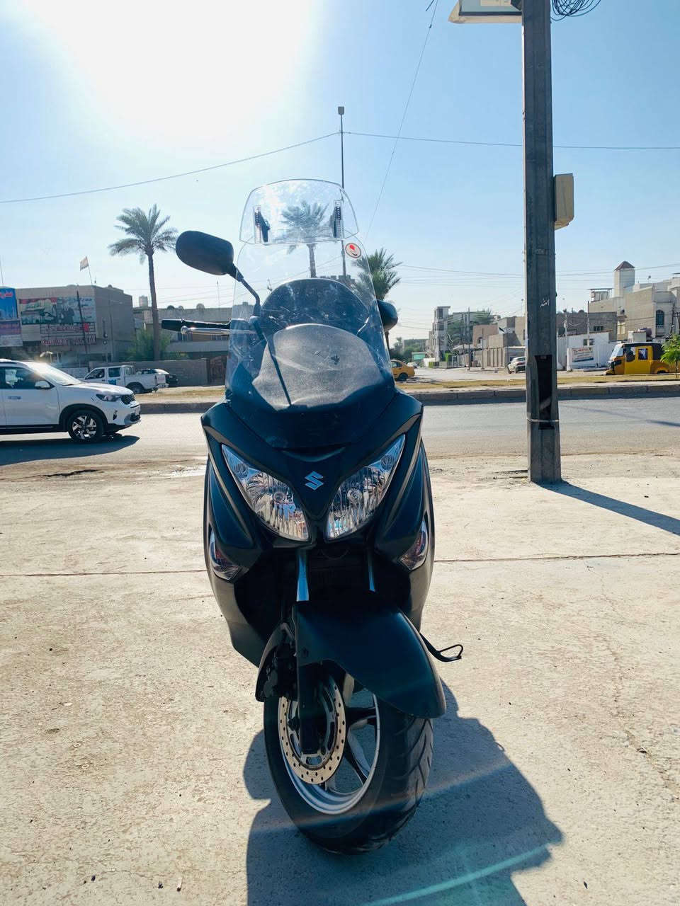 للبيع مابيه اي نقص بس غطه الباتريه كفاله السعر مليون 250 اتصال وتساب ***********
