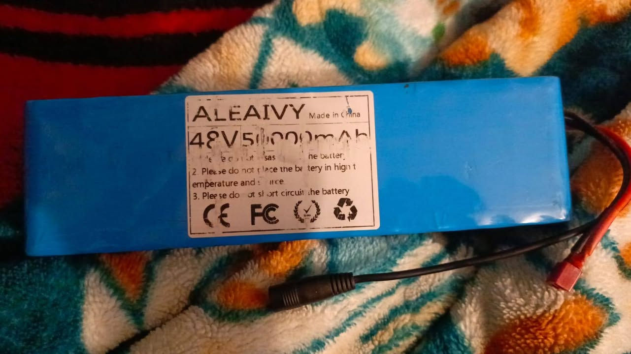 السلام عليكم طلعت عندي هاي البطارية مع مجموعة من الغراض الي تفيده اريده ب 30 الف


**إذا كنت صاحب هذا الإعلان وتريد حذفه لأي سبب، رجاءا أرسل رسالة إلى الدعم الفني**