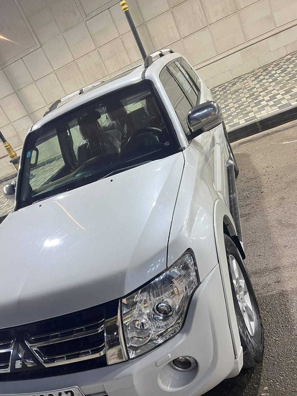 السلام عليكم
ميتسوبيشي بايجيرو 2014خليجي مكفولة من الضربة والصبغ والتبديل بيه بارد فقط صور السونار مرفق بل منشور كير ومكينة ومكفولات فول مواصفات مكينة 3500 سلايت دروف كشنات مغلفهن جلد وكهرباء كامرة وشاشة مري شفط سيارة جديدة وجاهزة رقم بغداد الدولي السعر ١٦٥ وبيه مجال بسيط للاستفسار *********** مكان السيارة بغداد الكمالية بغداد, العراق
