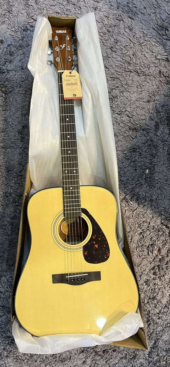 كيتار اكوستك ياماها C600 جديد السعر 200 الف حي الجهاد  ***********
