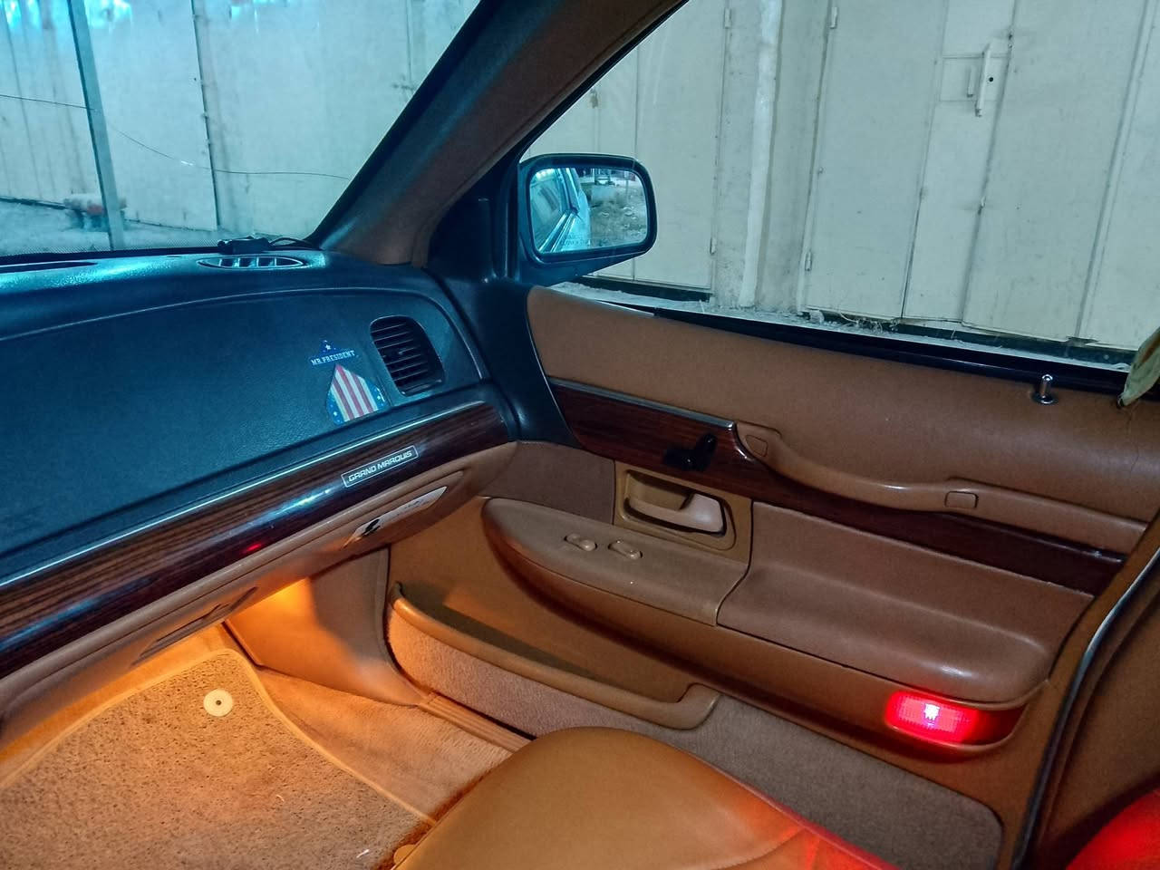 للبيع اومراوس حسب القناعه سياره فورد ميركوري كراند ماركوس ١٩٩٥ سيارة حلوه ونضيفه صبغتهه من الترايش وجوه احزام اثر شخوط  تبريد تدفئه باتري جديد تخم تايركراسي كهرباء شاشه وكامره خلفيه سياره مال جناي مكانهه اديالى رقم بغداد مشروع وطني سنويه ٢٨
سعر ٧٨
تواصل ***********
