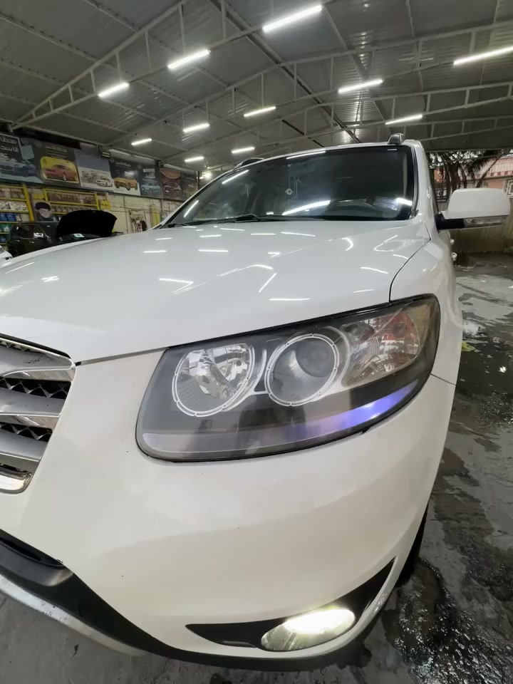 سلام عليكم :

هونداي سنتافي 

المديل؛2012

رقم نجف مميز 3 ارقام بأسمي تحويل ثاني يوم سنويه 2028

فول مواصفات؛(1/1)

6سلندر✈️

فتحه -بصمه- تبريد بيانو 3قطع—كشنات جلد لونين كهرباء- فور ويل-
7راكب
+ مكينه مامفتوحه عل وضع الوكاله جديده 
كذالك الكير

حداديه 100/100

كهربائيات مكفوله كلها شغاله 

تبريد ثلاجه 

السياره مال بيت بوضع الزيرو 

كفاله عامه 

السعر : 171 وبيها مجال 

مكان السياره نجف 

رقم الهاتف :
***********

‭0773 238 7003‬
