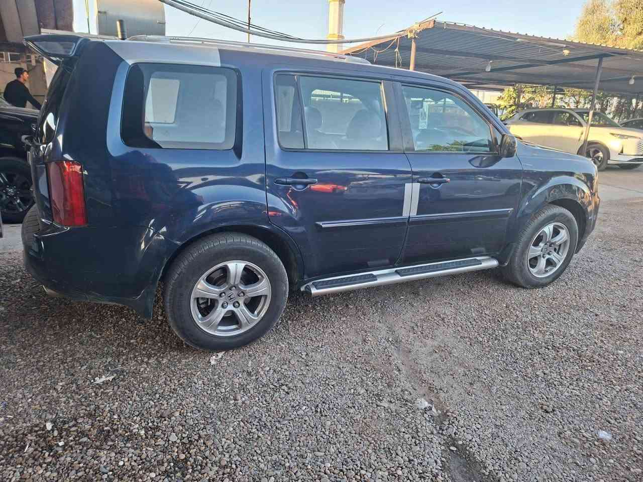 هوندا ياباني. بيلوت موديل 2013  فول مواصفات 7 راكب محرك سته سلندر 3500  كشنين كهرباء  مري كهرباء جنطه كهرباء فتحه  3 قطع تبريد   السعر 145   عنوانا ابو غريب خان ضاري مكلف بالنشر الاتصال على الرقم 
*********** بغداد, العراق
