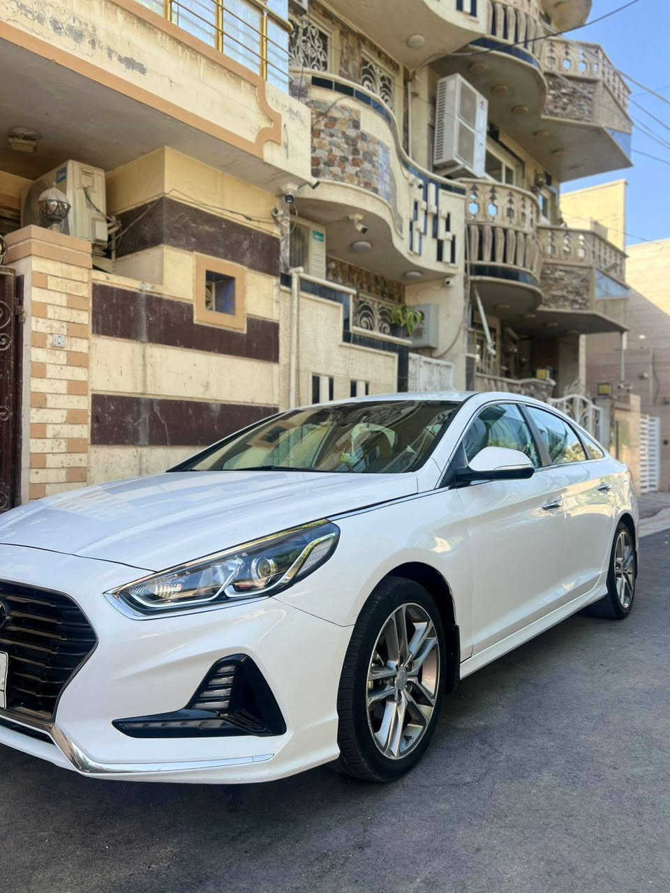 السلام عليكم سوناتا مديل 19خليجيه محرك 2400 فول عده البنراما ماشيه140 الف السياره بيه جاملغ الامامي مصبوغ وبيه بارد بل الباب الخلفي كير ومكينه مكفولات مكان السياره الكاظميه السعر 150 ورقم صاحب السياره***********
