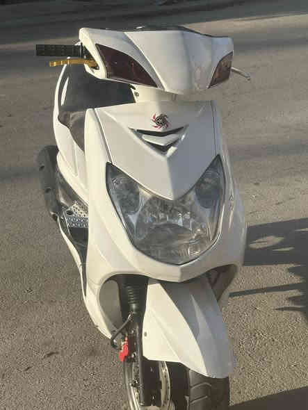 السلام عليكم 
سكنس فحل للمراوس او البيع سعر 700   🏍️🏍️🏍️🏍️
نوزل خطين 
(كوري) قبق (مسح ) ( طلاعات)
دراجة فول 1/1 ⚡️⚡️ ماشية 35 الف 🔴🔴
مكاني بغداد  الطوبجي قرب مرور الطوبجي   مكينة فول شلعة معدل عليهة كلجات Wf تزويد يعني شلعة فول 
كفرات  مصبوغة كلهن  صبغ حراري اصلي  دراجة تاخذهة متصرف عليهة ربع  (مال جناية) للاتصال         
***********. مكينة نعومة فول 1/1🌹
