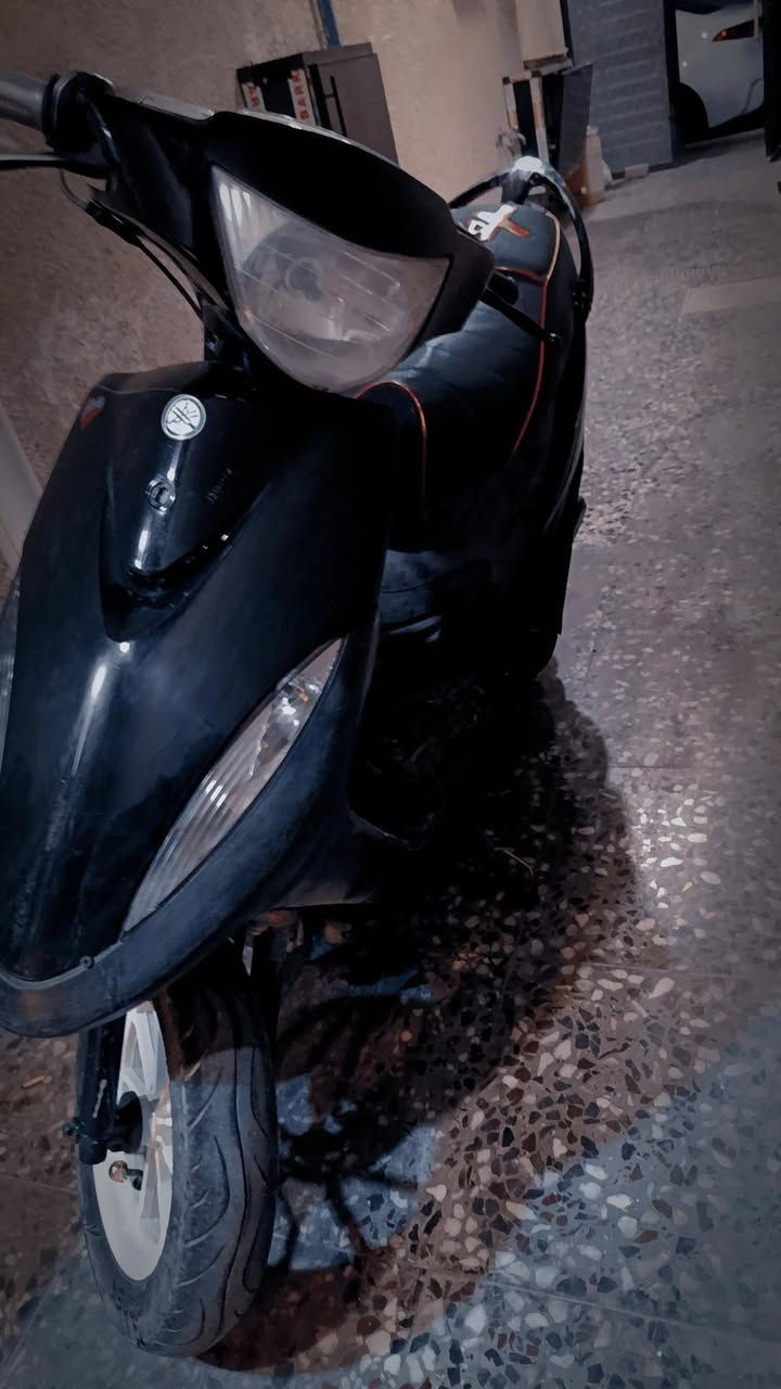 السلام عليكم ماكس عدله  بوشه 55
مكينه ما ملعوب بيه بس بوشه كهربائياته شغاله  سلف وهندر.   بس قبق كلجات نقص مال هندر  صارنصه fm بعده بملاحه تجي تفحص وتروح  

السعر 400 بيه مجال 

للتواصل ***********
