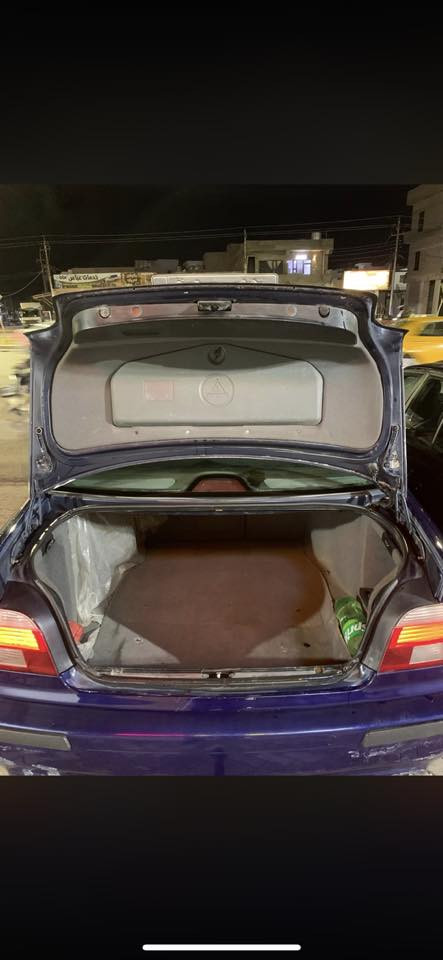 ‏سلام عليكم بي أم صقر موديل98 سيارة فول مواصفات ويل M5 خمس قطع بردات مراية شفط ￼ ￼ حجم المحرك 530 تحكم سترا مسجل شاشة وكاميرا  كشنات ‫ جلد 
￼ سيارة بدون حادث بس صبغ جمالي ￼￼￼ 
‏سيارة بس وكالة 
رايده ب90 قفل
‏ورقم الهاتف 
***********
‏ إذا شراي خابر ￼￼￼￼
