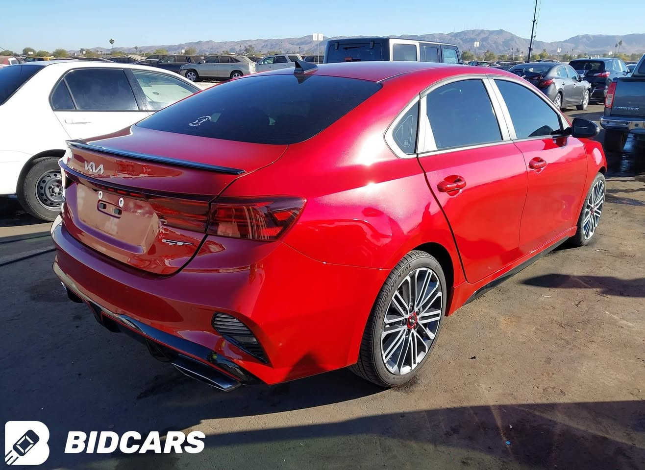 سياره للبيع فورتي 2023 فول مواصفات جير عادي بدون صبغ بس دعاميه *********** /رقم اربيل
