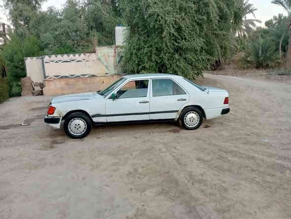 سلام عليكم مرسدس لبيع  موديل 88جاهزه كير ومحرك بطه حداديه تخم تاير باتري جديد رقم واسط تحويل  سنويه صاقطه كربيات تريد ترتيب يرهم مرواس وبيع سعر 30وبيه مجال لطيبين مكان بابل اجبله انتصال ***********
