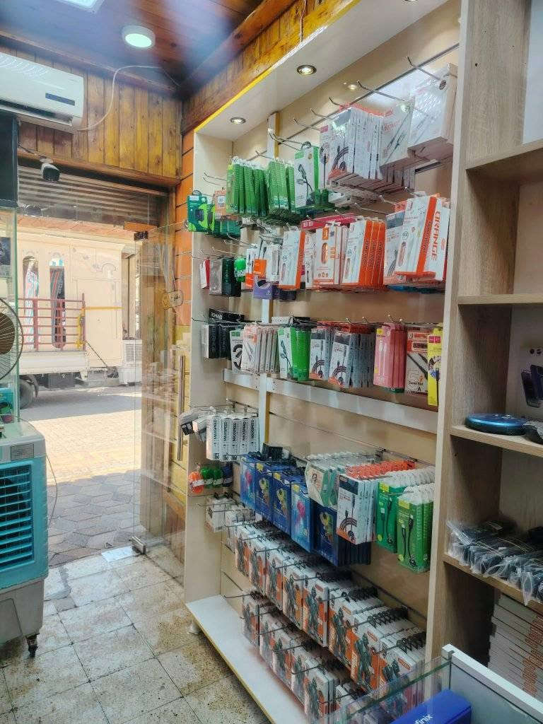 محل مبايل للبيع مع الأغراض جاهز 
العنوان الرمادي شارع الاورزدي


**إذا كنت صاحب هذا الإعلان وتريد حذفه لأي سبب، رجاءا أرسل رسالة إلى الدعم الفني**