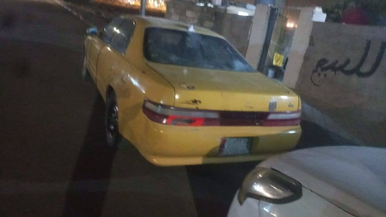 شيزر للبيع  مكينه بيهه صوت هيئه وغرامات عل مشتري بس راعيهه يمي كوم حديد العنوان الزبير السعر 11 وبيهه مجال ***********
